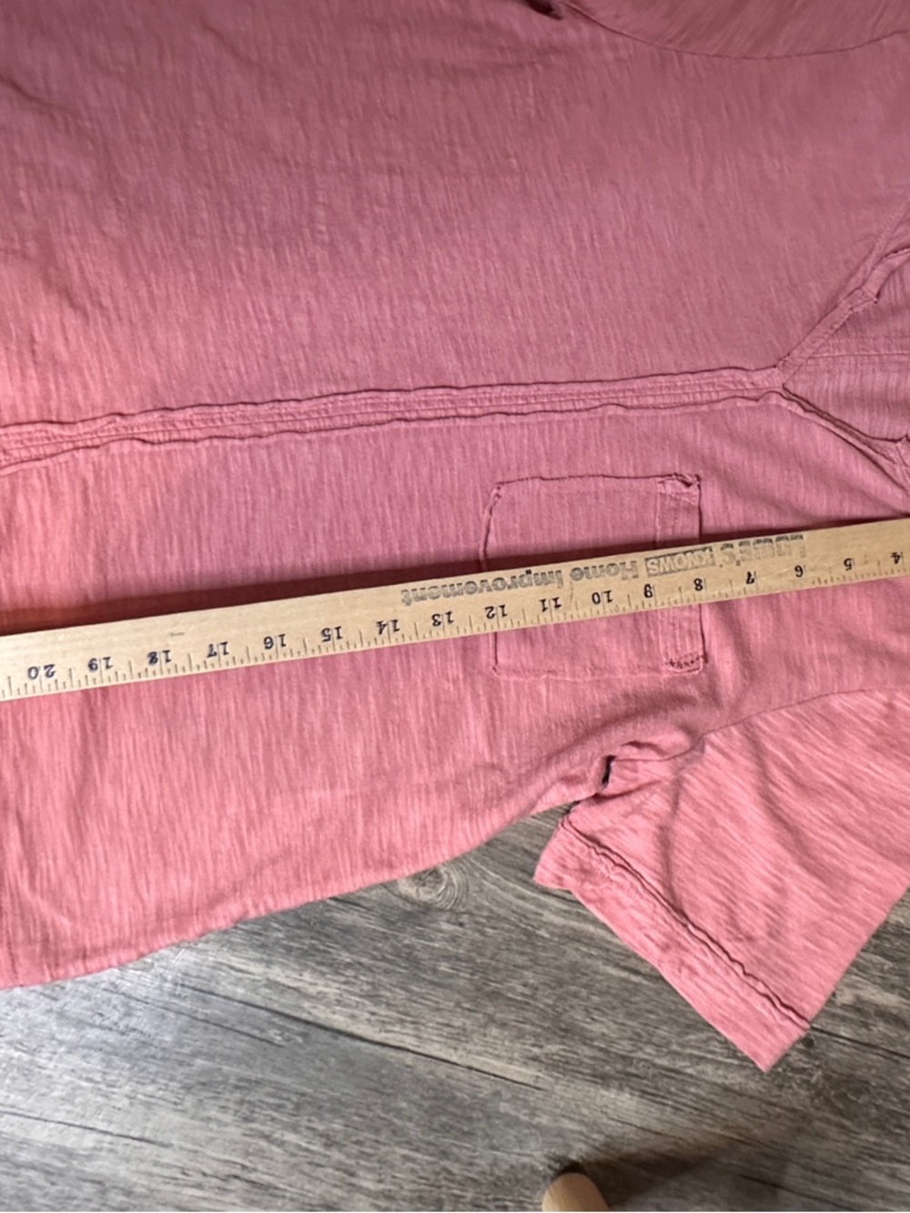 Relaxed V-Neck Short Sleeve Pocket Tee in Dusty Pink - Picture 12 of 14